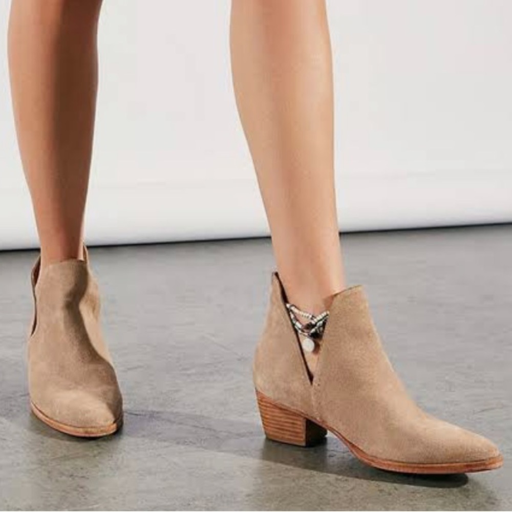 Free People Charm Double V Taupe Camel Suede Leather Ankle Boots 37.5